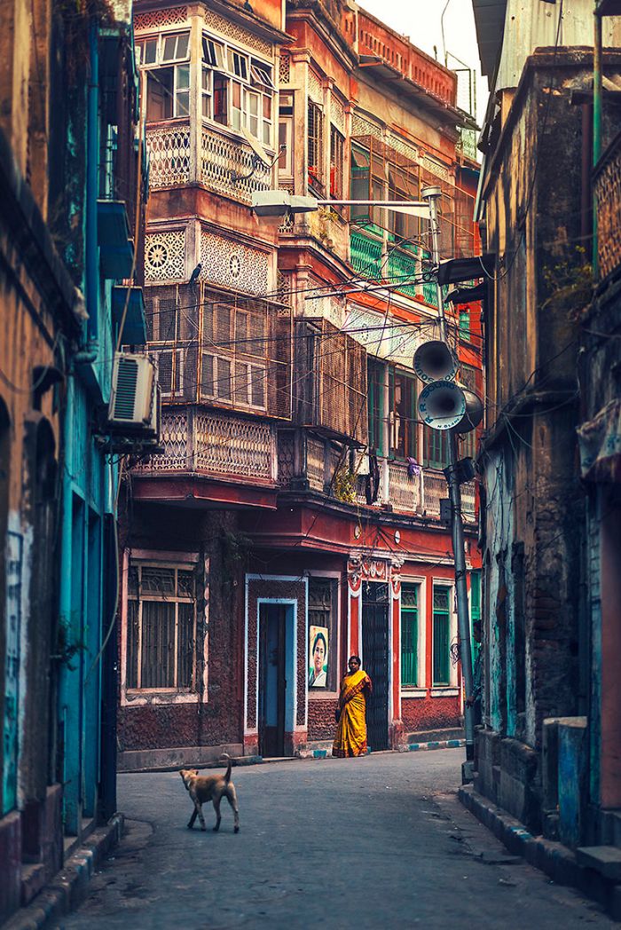 O lado tranquilo da vida urbana nas ruas estreitas do sul da Ásia (36 fotos) 29