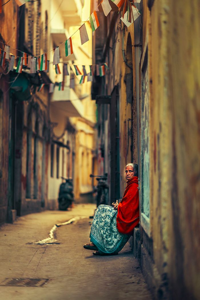 O lado tranquilo da vida urbana nas ruas estreitas do sul da Ásia (36 fotos) 29
