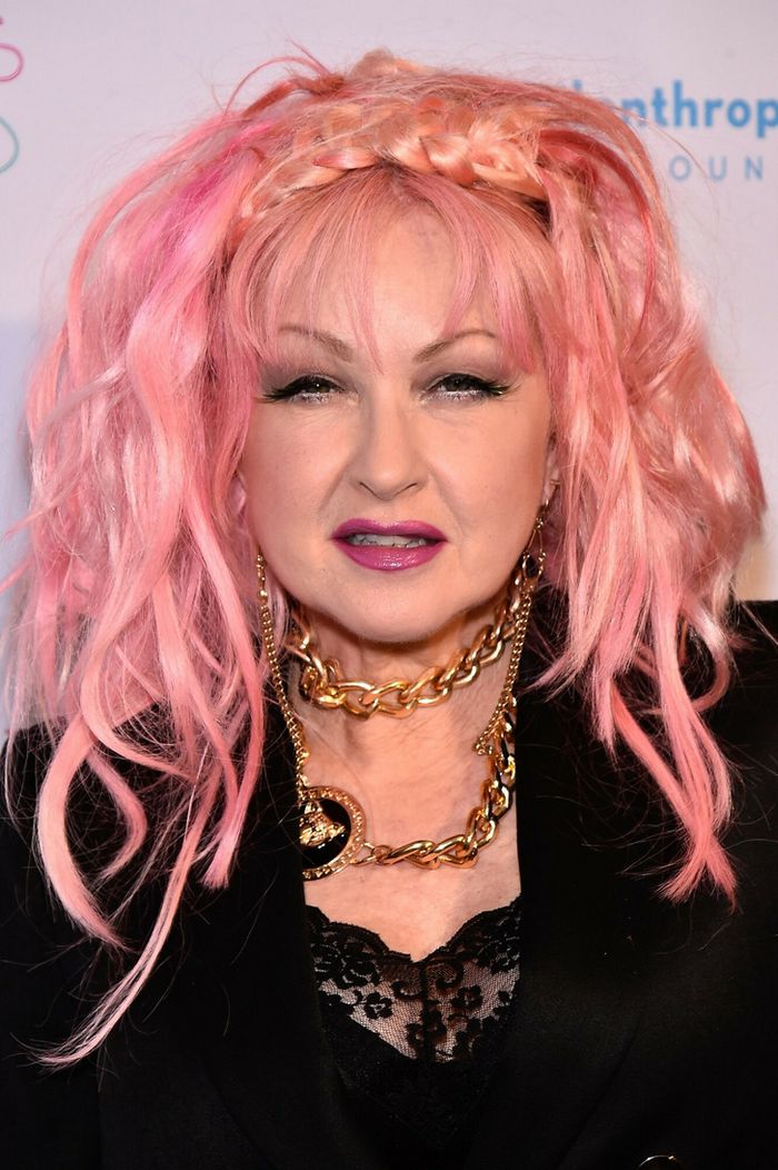 21 penteados bizarros de celebridades que nos fizeram querer esfregar os olhos 6