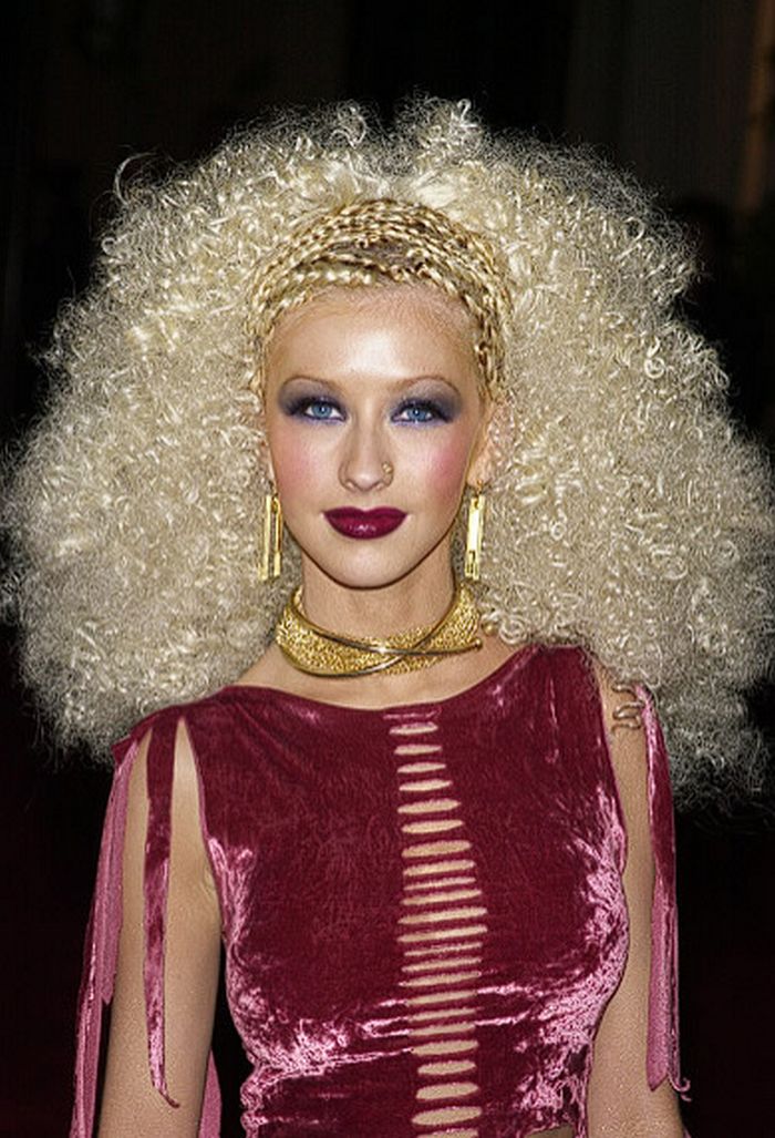 21 penteados bizarros de celebridades que nos fizeram querer esfregar os olhos 11