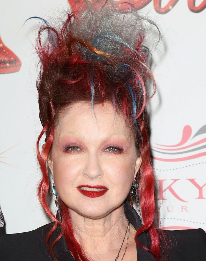 21 penteados bizarros de celebridades que nos fizeram querer esfregar os olhos 19