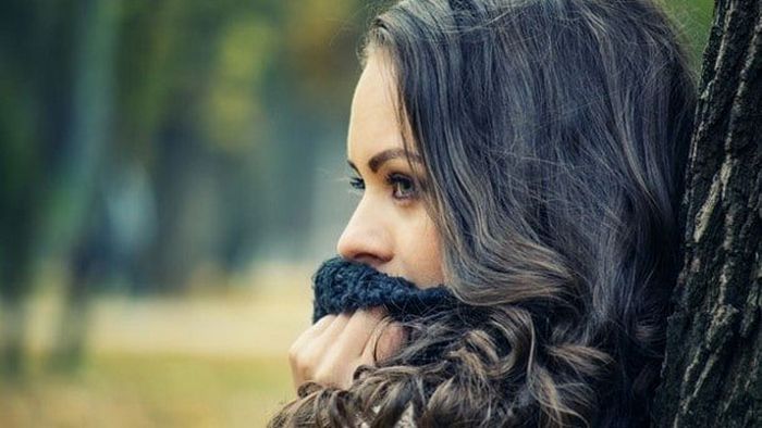 Significado de sentir que alguém está te observando 1