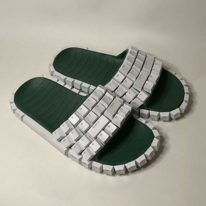 Artista cria objetos incríveis com teclas do teclados de computador (16 fotos) 9