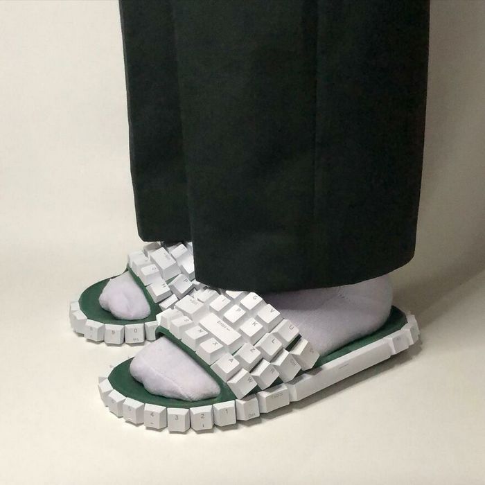 Artista cria objetos incríveis com teclas do teclados de computador (16 fotos) 13