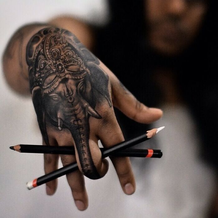 40 tatuagens geniais que revelam toda a sua glória somente depois que suas telas se movem 40 40 tatuagens geniais que revelam toda a sua glória somente depois que suas telas se movem 40