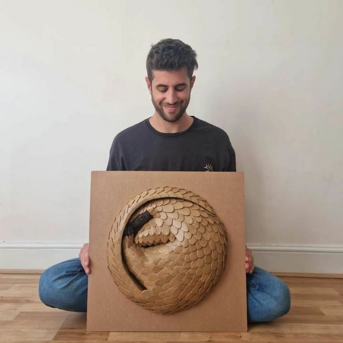 Artista transforma papelão e outros materiais descartados em impressionantes esculturas realistas de animais (22 fotos) 2