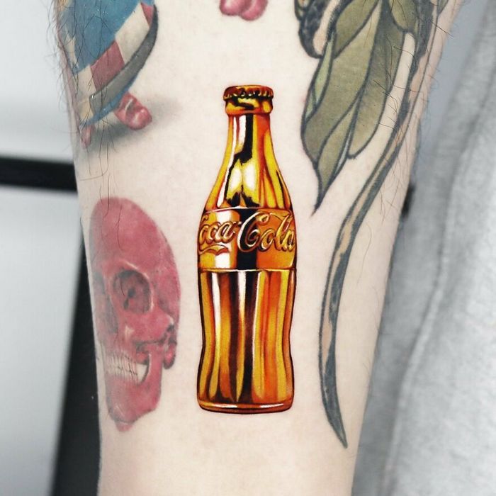 Artista de Manhattan tem uma habilidade incrível de criar tatuagens douradas hiper-realistas (38 fotos) 13
