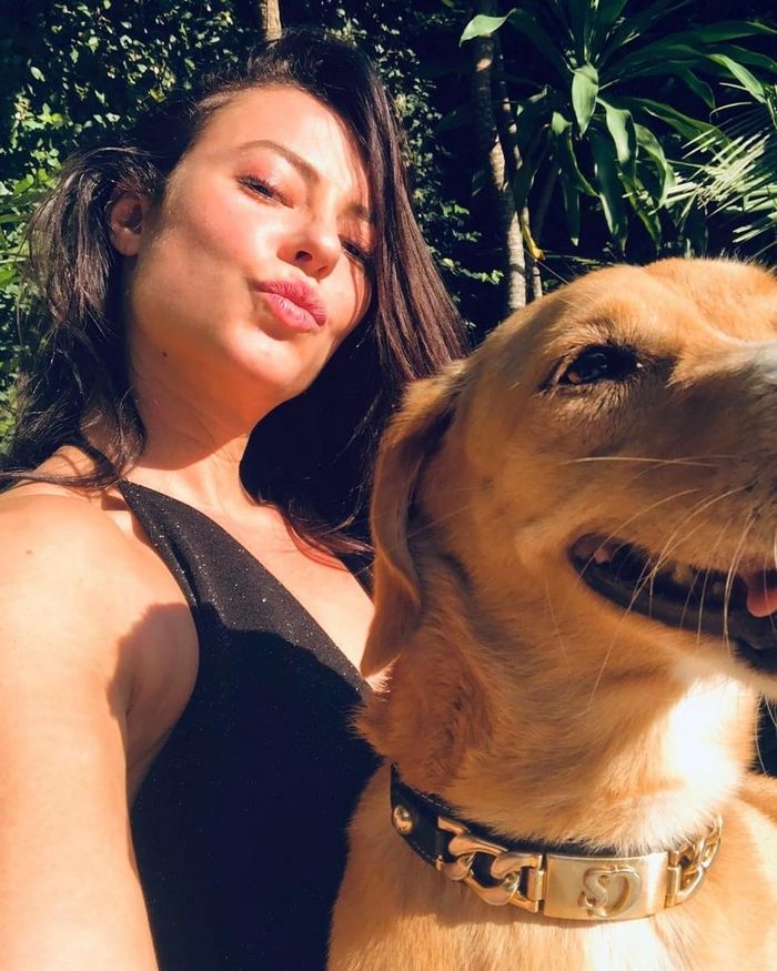 25 celebridades que trouxeram alegria para suas vida com um animal de estimação 18