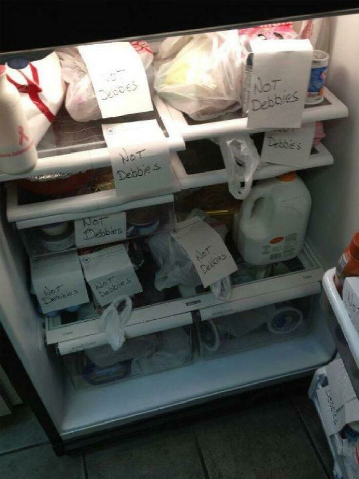 22 fotos de coisas estranhas e bizarras encontradas em geladeiras 10