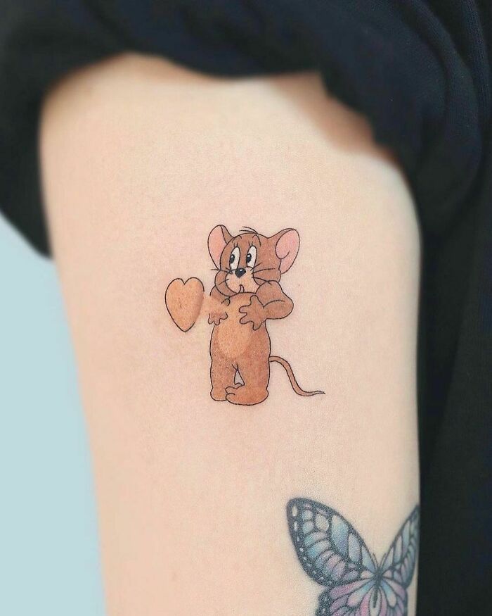 45 ideias de tatuagens de desenhos animados de todos os tempos 11