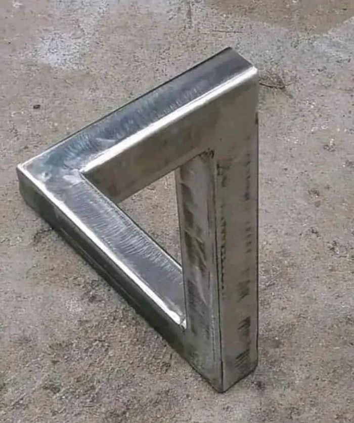 16 fotos que mostram que seu cérebro pode facilmente enganá-lo e contar uma história totalmente diferente 5