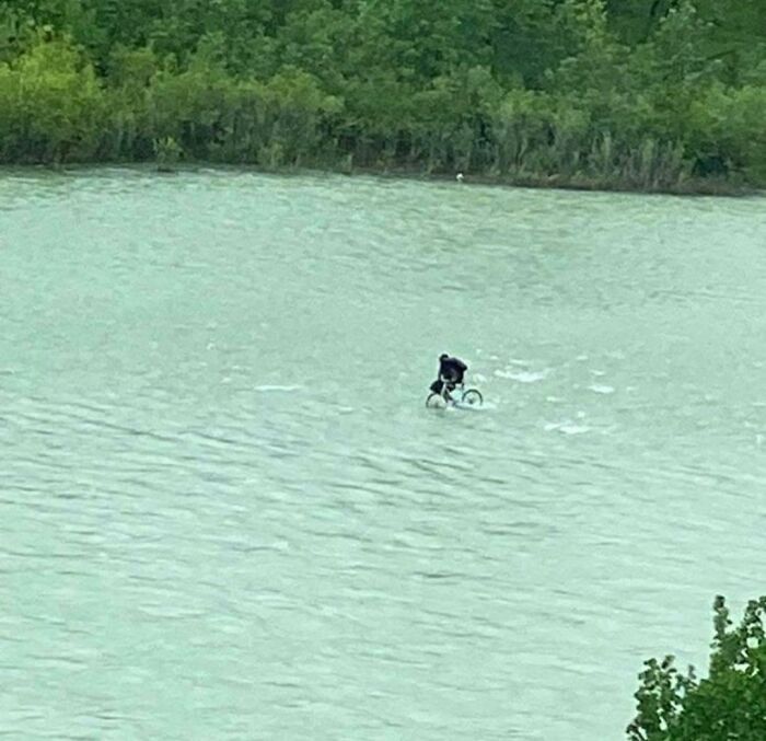 32 fotos sem contexto compartilhadas nesta página do Facebook 9