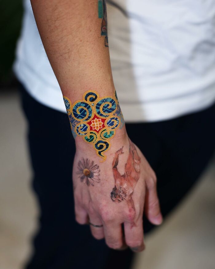 Este artista coreano cria tatuagens hipnotizantes, aqui estão 42 de seus melhores trabalhos 35 Este artista coreano cria tatuagens hipnotizantes, aqui estão 42 de seus melhores trabalhos 35