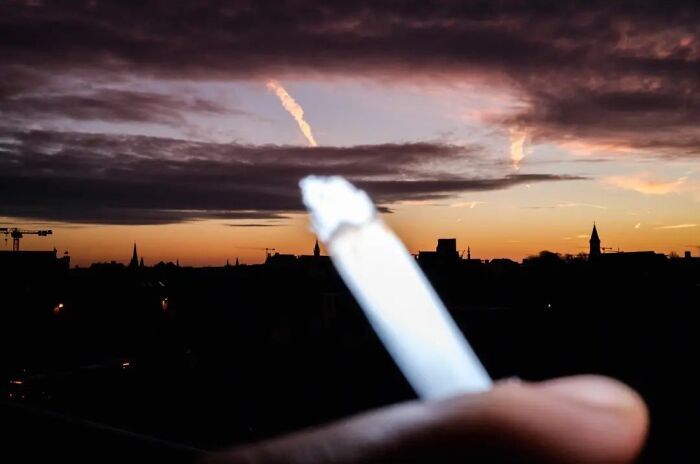 Este fotógrafo belga captura cenas engraçadas e extraordinárias da vida cotidiana (30 fotos) 30