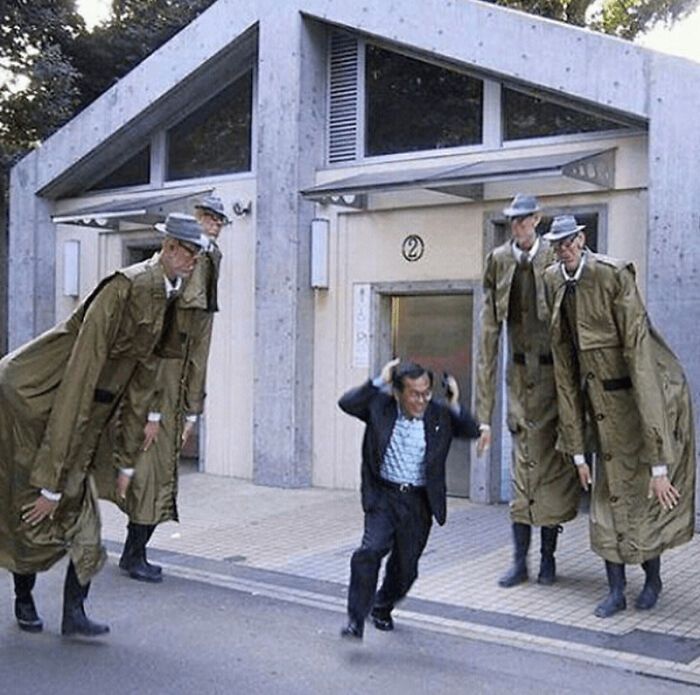 32 pessoas viram essas imagens amaldiçoadas e tiveram que compartilhá-las neste grupo online 30