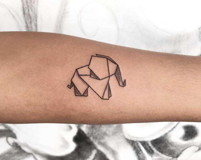 42 tatuagens geométricas que têm tudo a ver com formas e criatividade 14