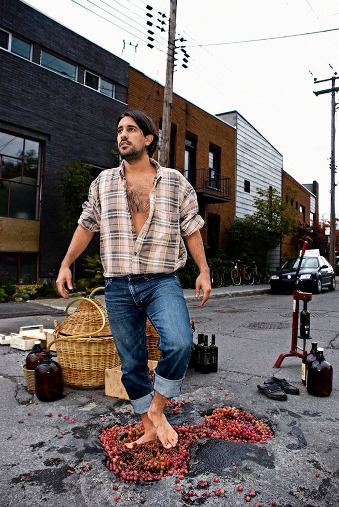 Artistas transformaram buracos em oportunidades criativo para tirar fotos (20 fotos) 20