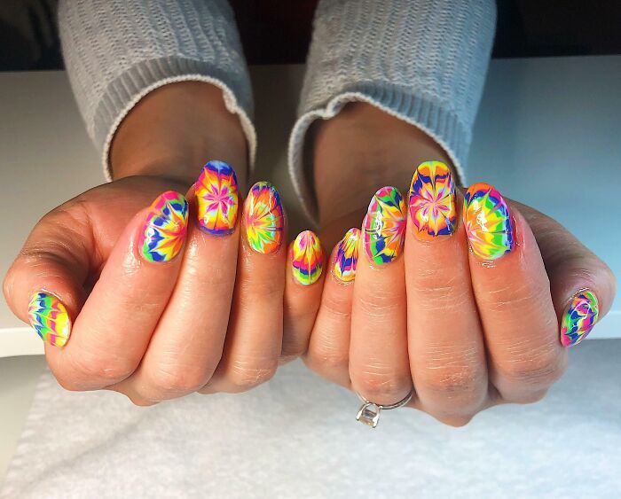 42 ideias incrivelmente boas de nail art para 2023 28