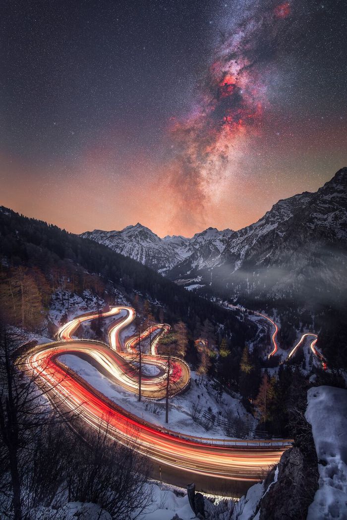 Deslumbrando a beleza celestial: 16 fotos que capturam o esplendor do céu diurno e noturno 8