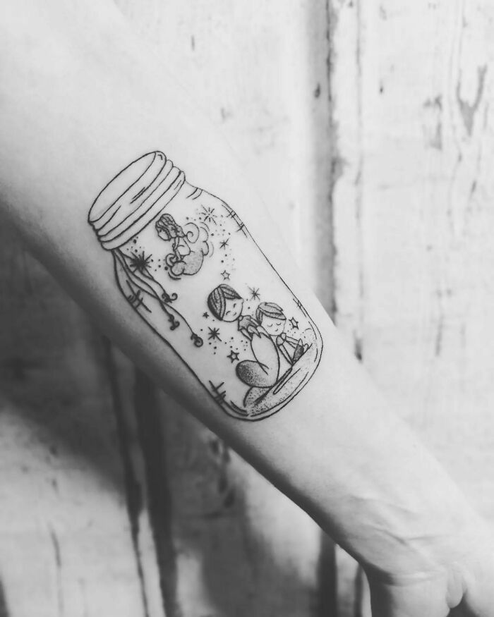 44 tatuagens para mães: Expressando o vínculo precioso com ideias criativas 31