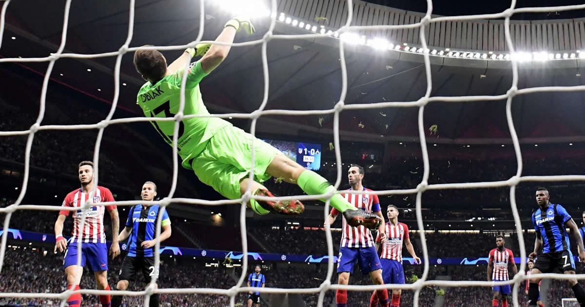 A Revolução das Táticas de Goleiro no Futebol Moderno: De Defensores a Estrategistas 1