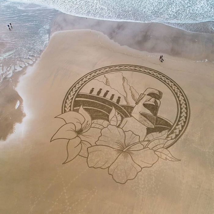 Artista produz grandiosas obras de arte na areia da praia (32 fotos) 26 Artista produz grandiosas obras de arte na areia da praia (32 fotos) 26