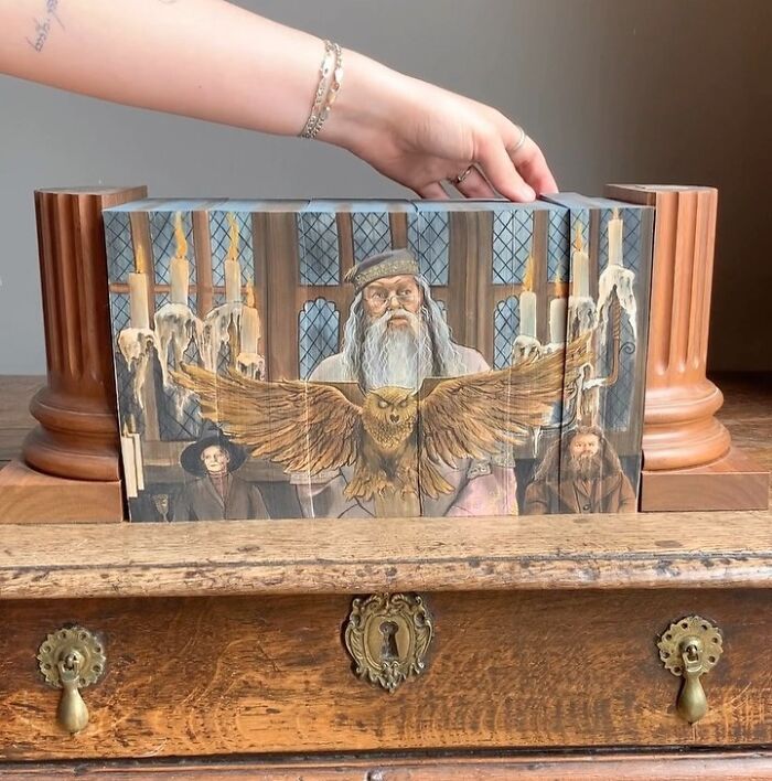 42 desenhos irados nas beiradas dos livros famosos feitos por essa artista! 2