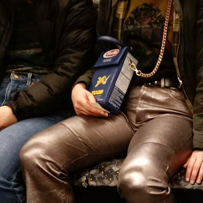 42 vezes que todo mundo precisou olhar duas vezes no metrô de Berlim 14