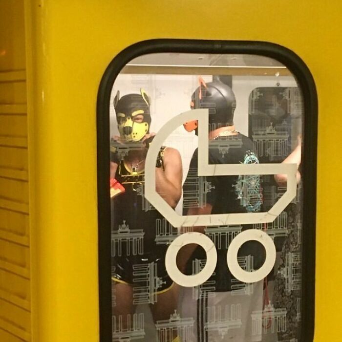 42 vezes que todo mundo precisou olhar duas vezes no metrô de Berlim 26