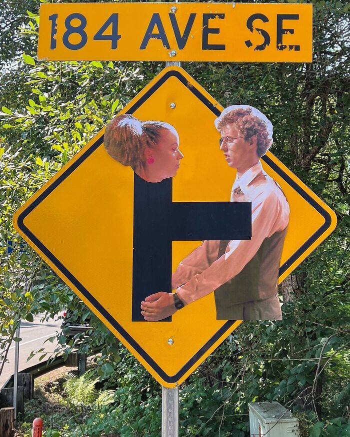 Artista de rua cria magia com papel: 26 cenas divertidas! 25