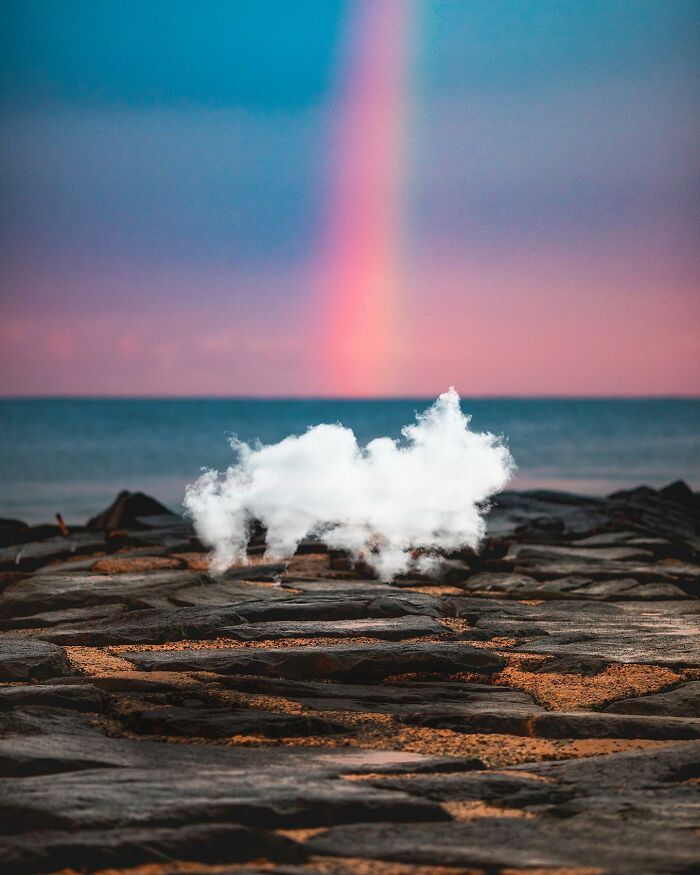 Artista francês transforma sonhos em surrealismo com 42 imagens de pura paz 9