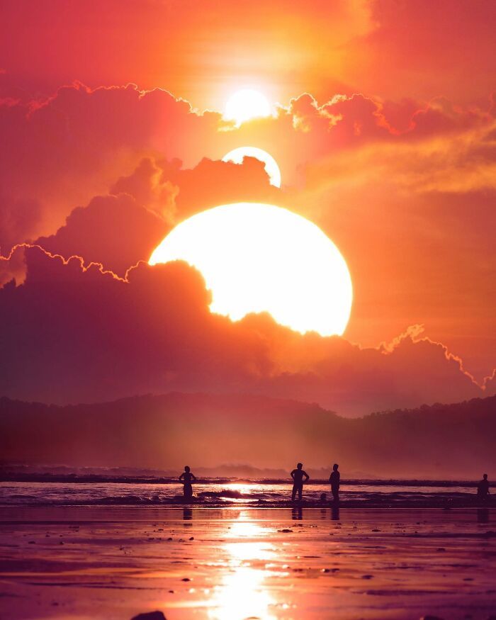 Artista francês transforma sonhos em surrealismo com 42 imagens de pura paz 35