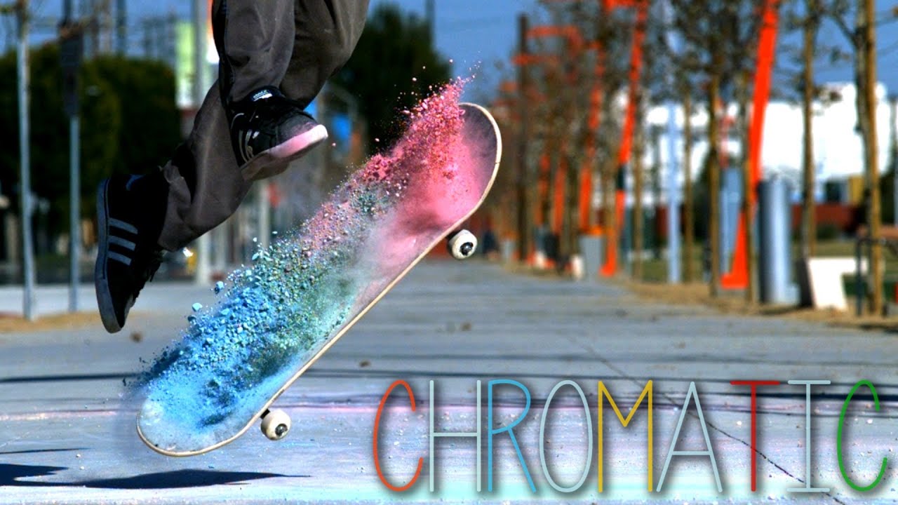 Pó colorido com skate – Slow Motion