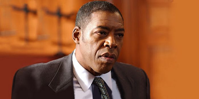 Os bastidores chocantes: 25 atores expulsos de suas próprias séries! 10