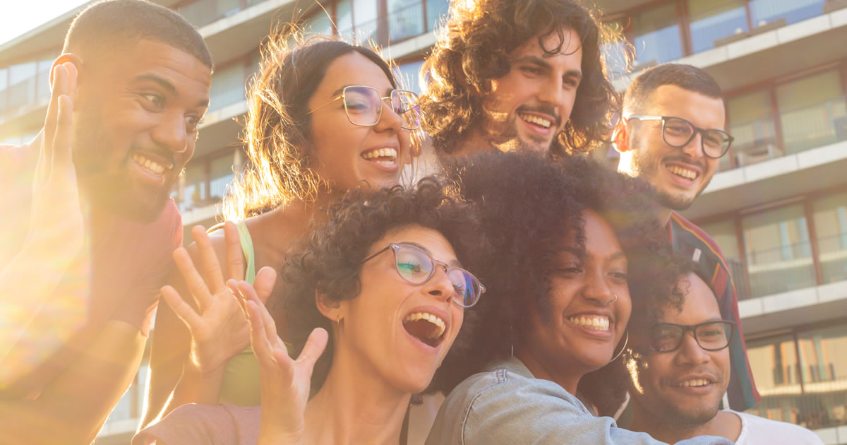 Por que precisamos de mais loucos felizes e menos vilões no mundo 1