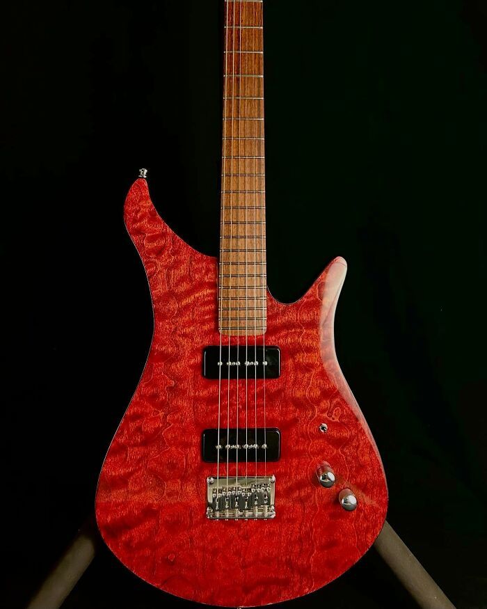 Burls Art: O luthier que transforma materiais inusitados em guitarras extraordinárias (28 fotos) 19