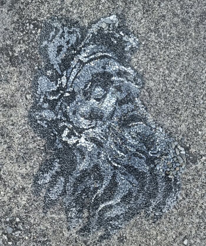 A arte efêmera de Justin Bateman: Mosaicos de pedra que contam histórias (32 fotos) 31