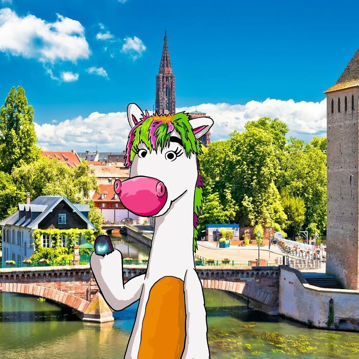 Robin Yayla: O artista que transforma monumentos em arte divertida (30 fotos) 3