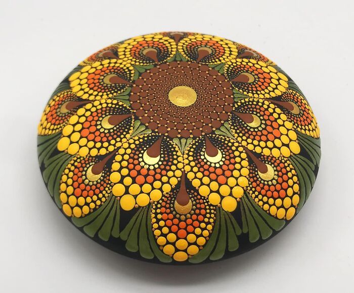 A arte surpreendente de Rafaela Santos: Mandalas em pedras que trazem paz e beleza (30 fotos) 18 A arte surpreendente de Rafaela Santos: Mandalas em pedras que trazem paz e beleza (30 fotos) 18