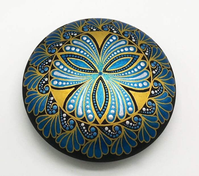 A arte surpreendente de Rafaela Santos: Mandalas em pedras que trazem paz e beleza (30 fotos) 21 A arte surpreendente de Rafaela Santos: Mandalas em pedras que trazem paz e beleza (30 fotos) 21