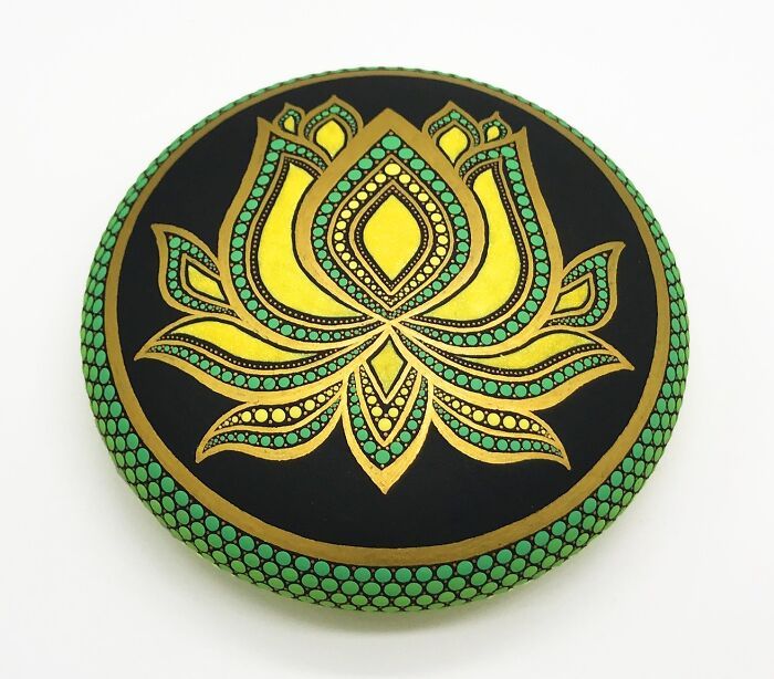 A arte surpreendente de Rafaela Santos: Mandalas em pedras que trazem paz e beleza (30 fotos) 29 A arte surpreendente de Rafaela Santos: Mandalas em pedras que trazem paz e beleza (30 fotos) 29