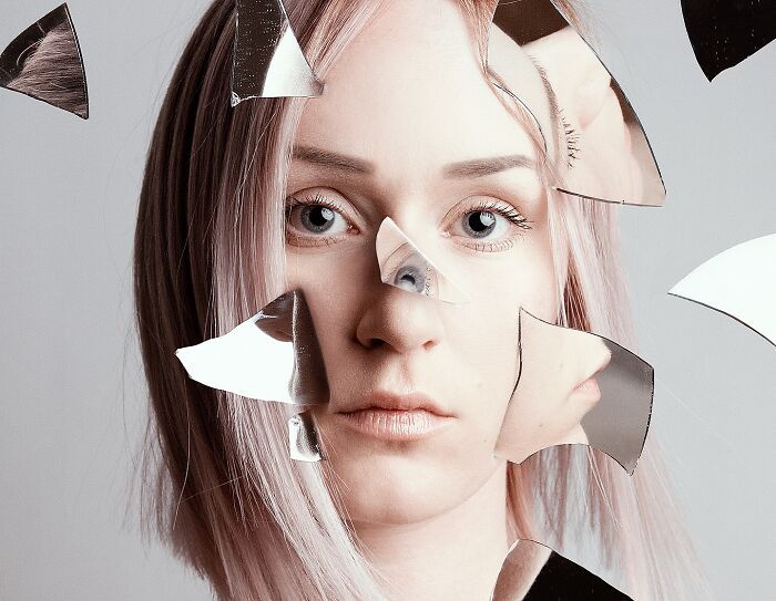 Flóra Borsi e seus autorretratos surreais que misturam humanos e animais (28 fotos) 6