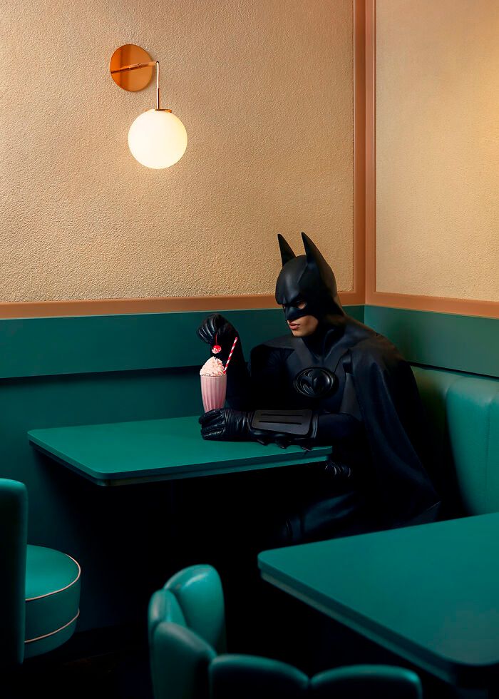 Sebastian Magnani: O fotógrafo que colocou o Batman para tomar café e repensar a vida (25 fotos) 9