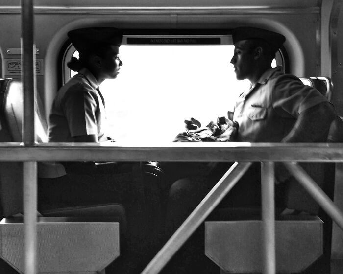 A arte de ver o invisível: Como Spiro Bolos transforma o caos urbano em poesia visual (32 fotos) 12