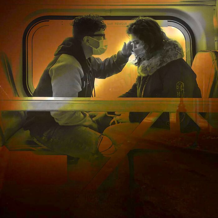 A arte de ver o invisível: Como Spiro Bolos transforma o caos urbano em poesia visual (32 fotos) 31