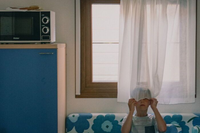 O inesperado das ruas: Como Luca Regoli transforma o cotidiano em surpresas fotográficas (34 fotos) 13