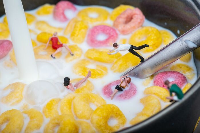 Tiny Wasteland: o universo minúsculo e criativo onde migalhas viram montanhas (20 fotos) 9