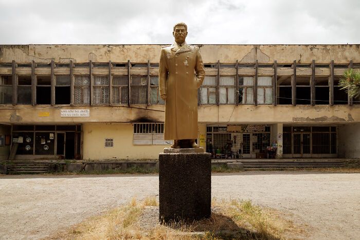 A beleza esquecida: Ruínas soviéticas revelam a poesia do tempo (31 fotos) 31