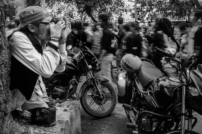 Ayanava Sil: a poesia da fotografia de rua em preto e branco (30 fotos) 11