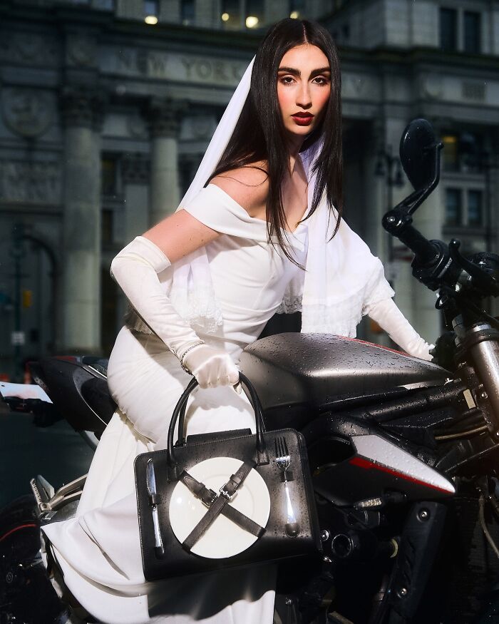 Nik Bentel transforma objetos do dia a dia em bolsas estilosas e esquisitamente desejáveis (30 fotos) 29